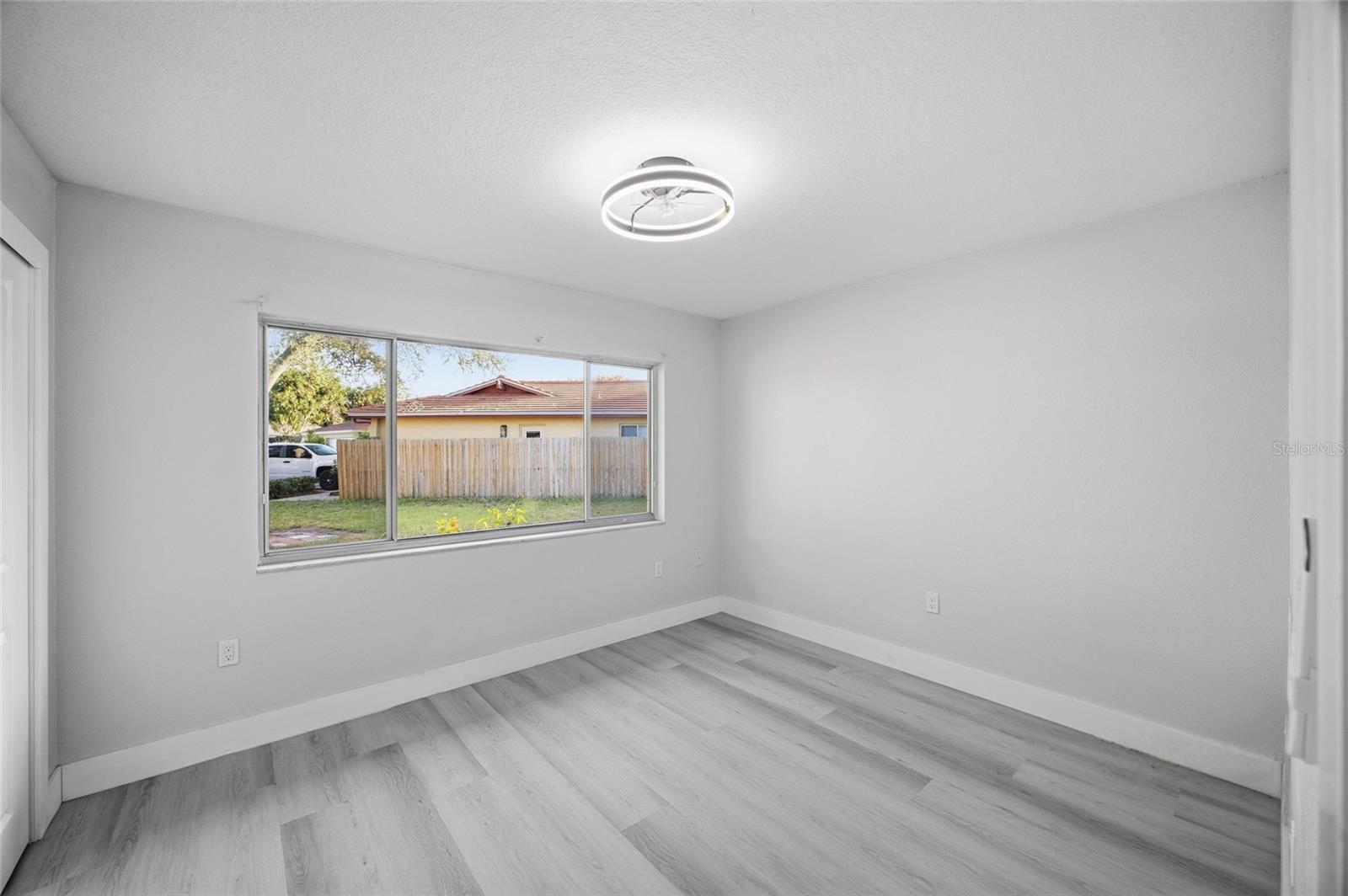 Image 27 of 32 For 7809 Dover Court N