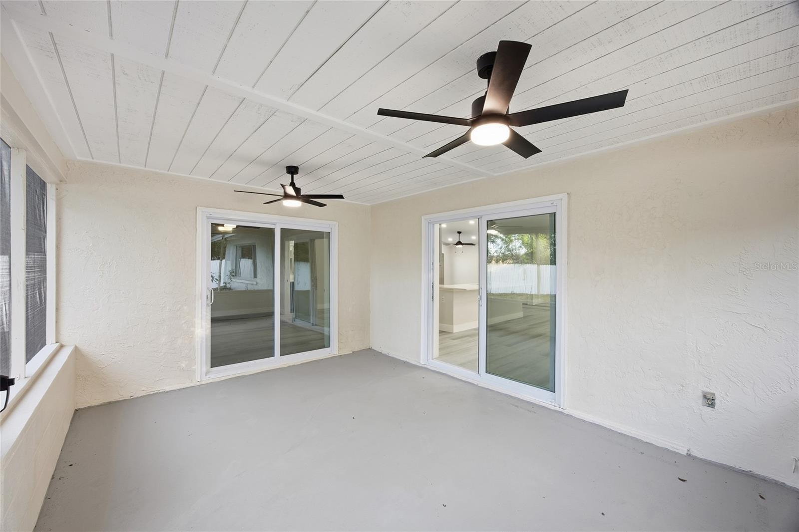 Image 29 of 32 For 7809 Dover Court N