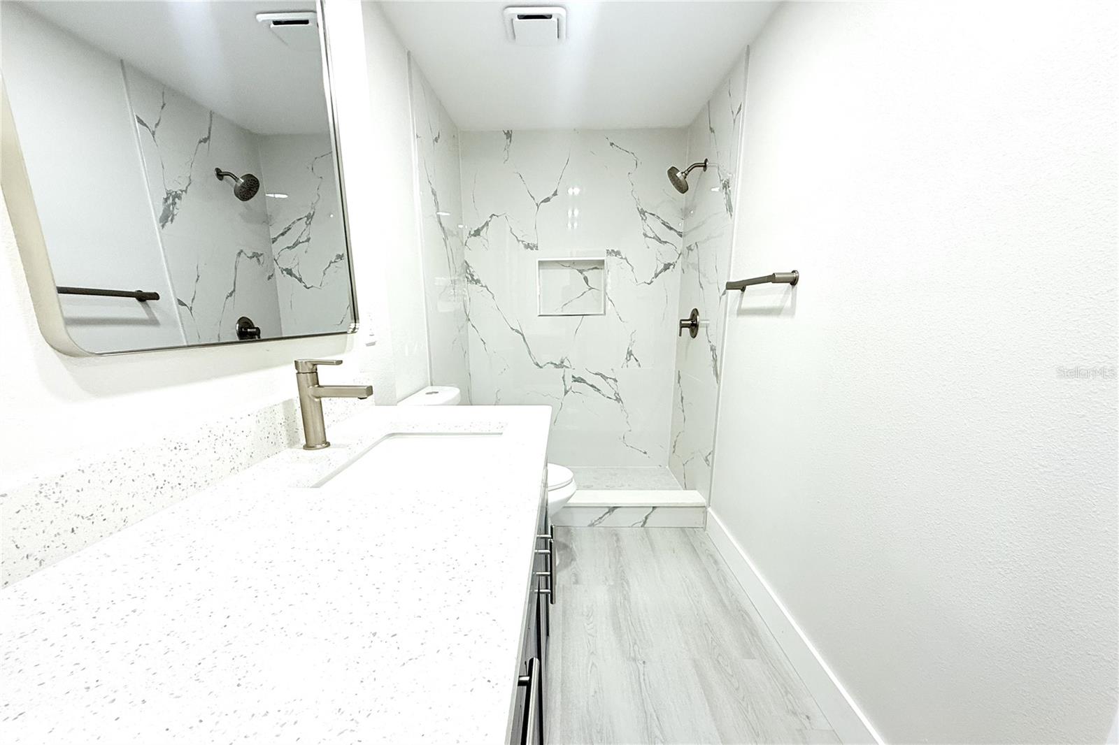 Image 8 of 10 For 7809 Dover Court N