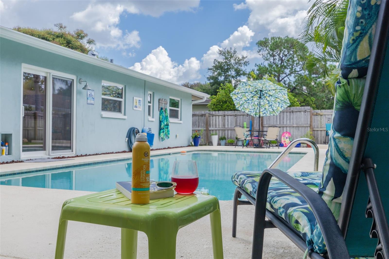 Image 23 of 28 For 1627 Dale Circle S