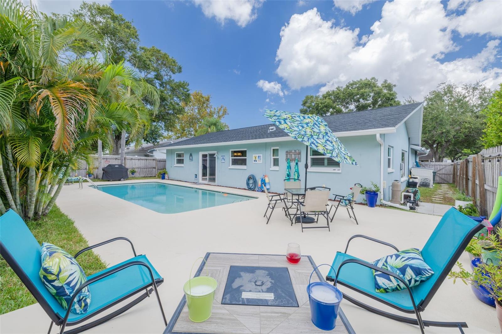 Image 24 of 28 For 1627 Dale Circle S