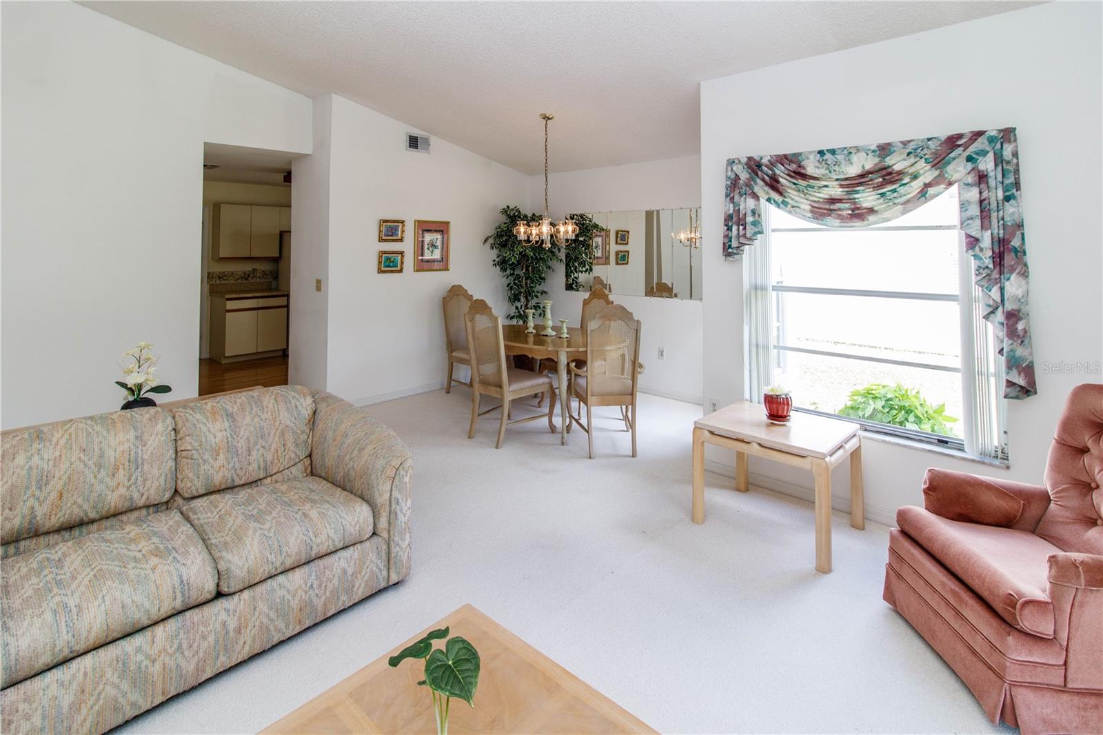 Image 6 of 44 For 4222 Northampton Drive