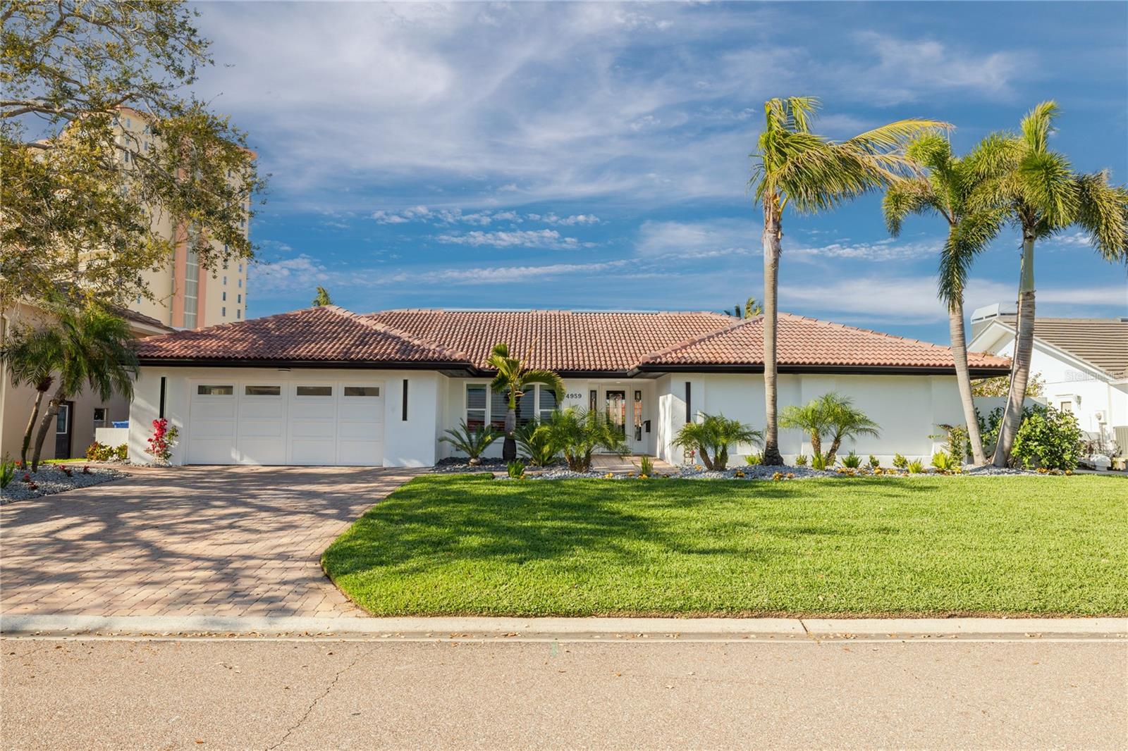 Image 14 of 64 For 4959 58th Avenue S