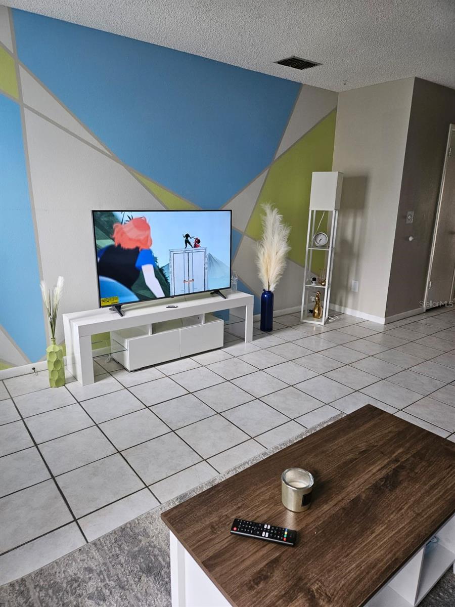 Image 4 of 21 For 11316 Grandville Drive
