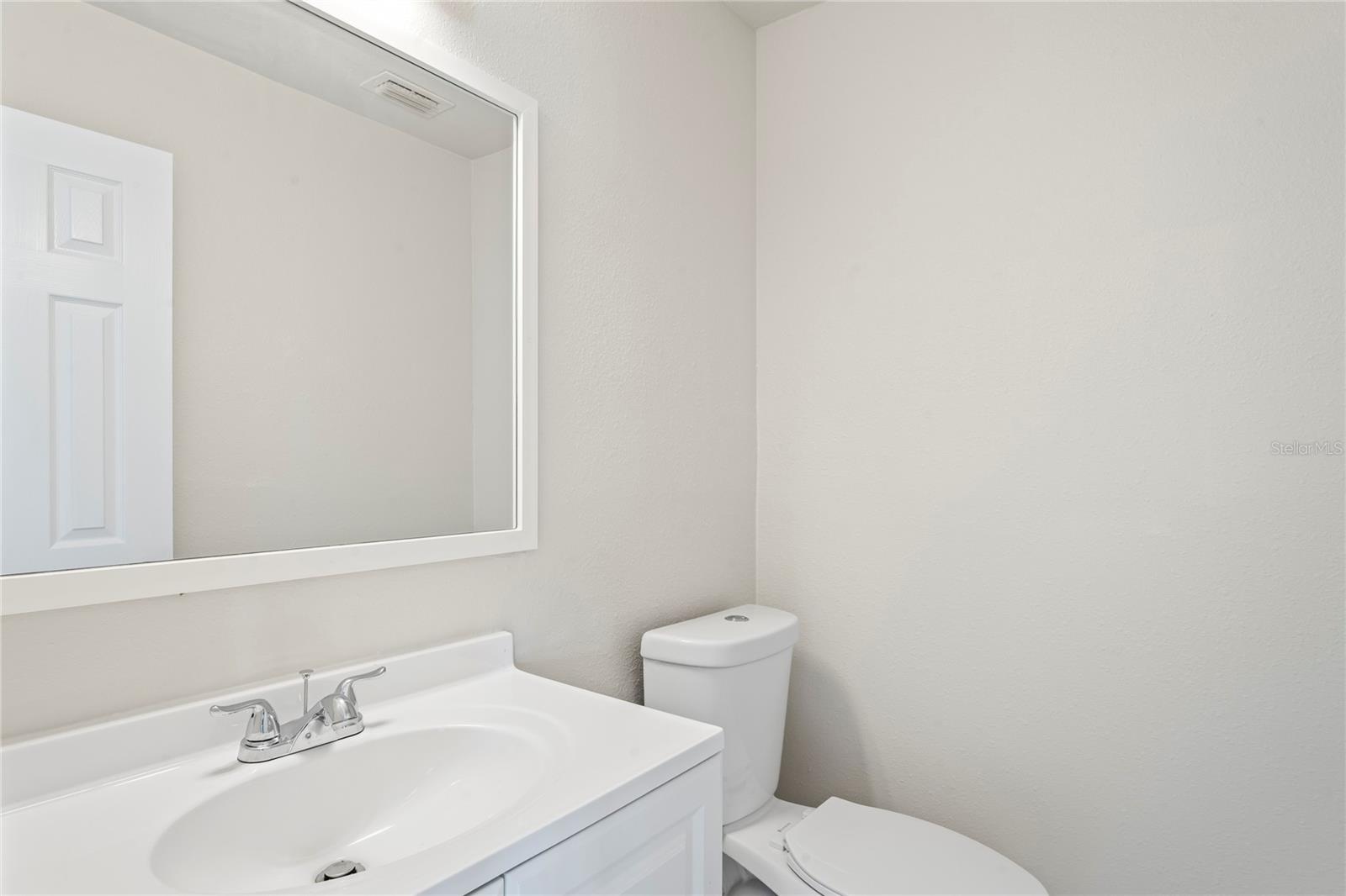 Listing photo id 21 for 516 Crystal Drive