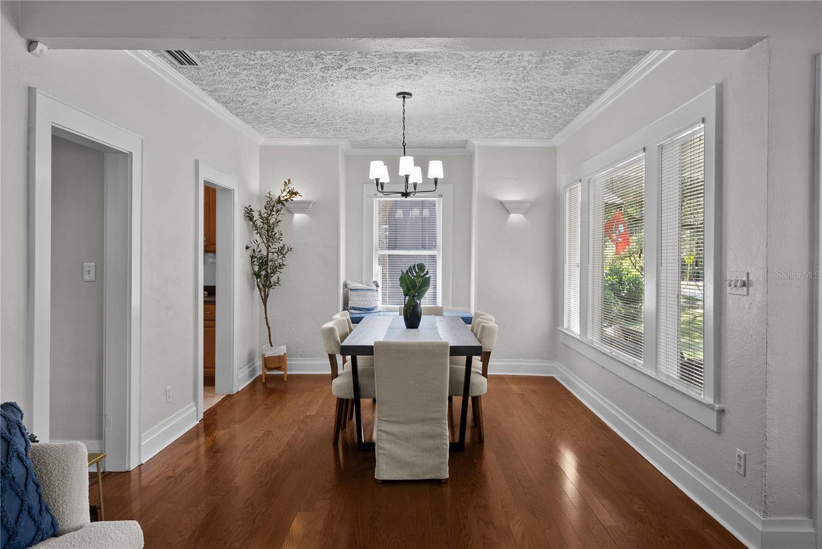 Image 11 of 40 For 5113 Branch Avenue