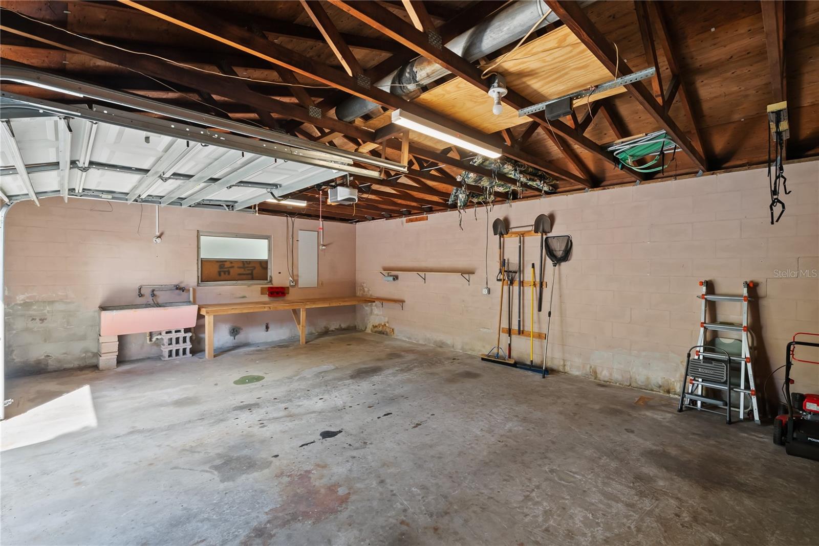 Image 36 of 40 For 5113 Branch Avenue