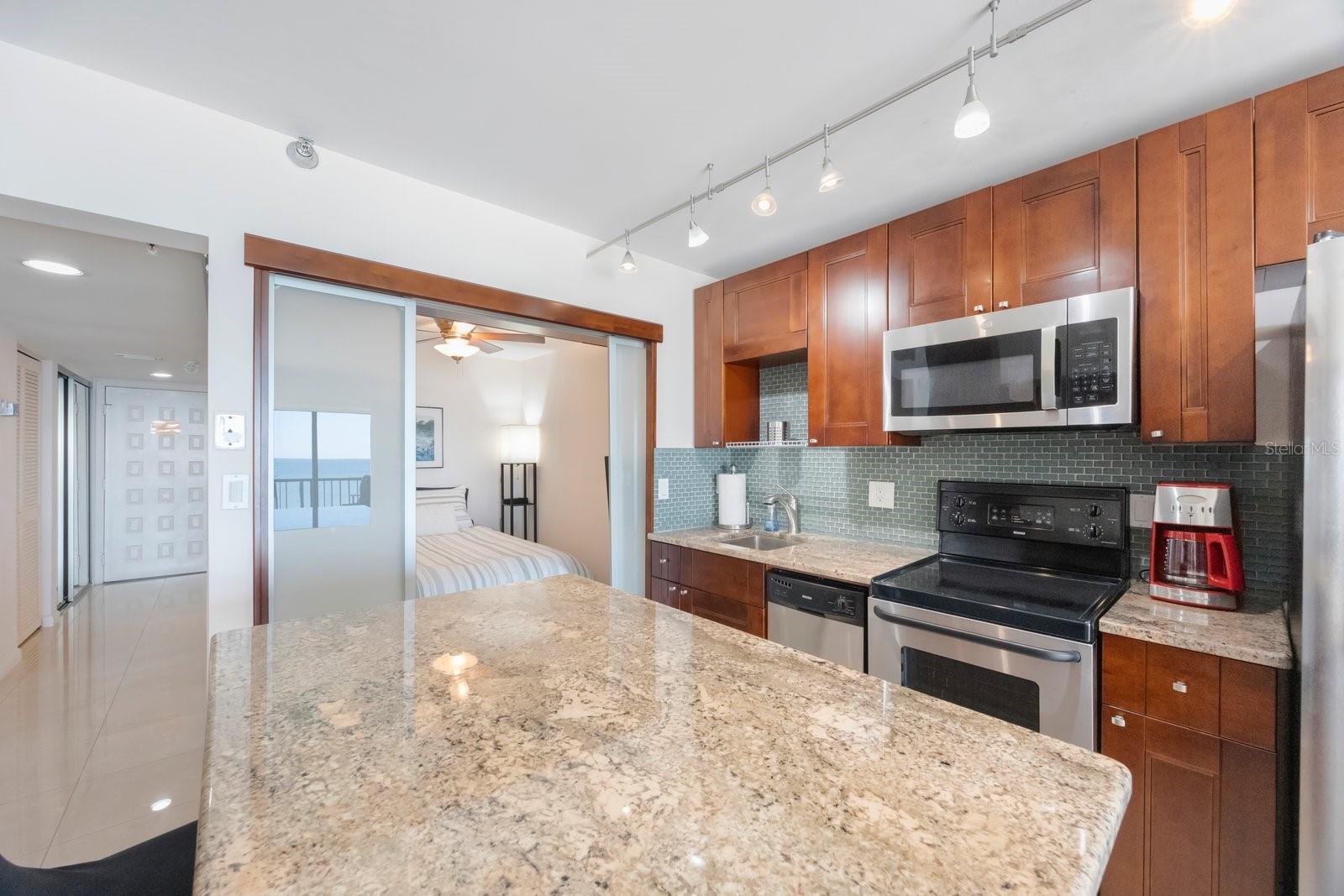 Image 12 of 49 For 14950 Gulf Boulevard 605