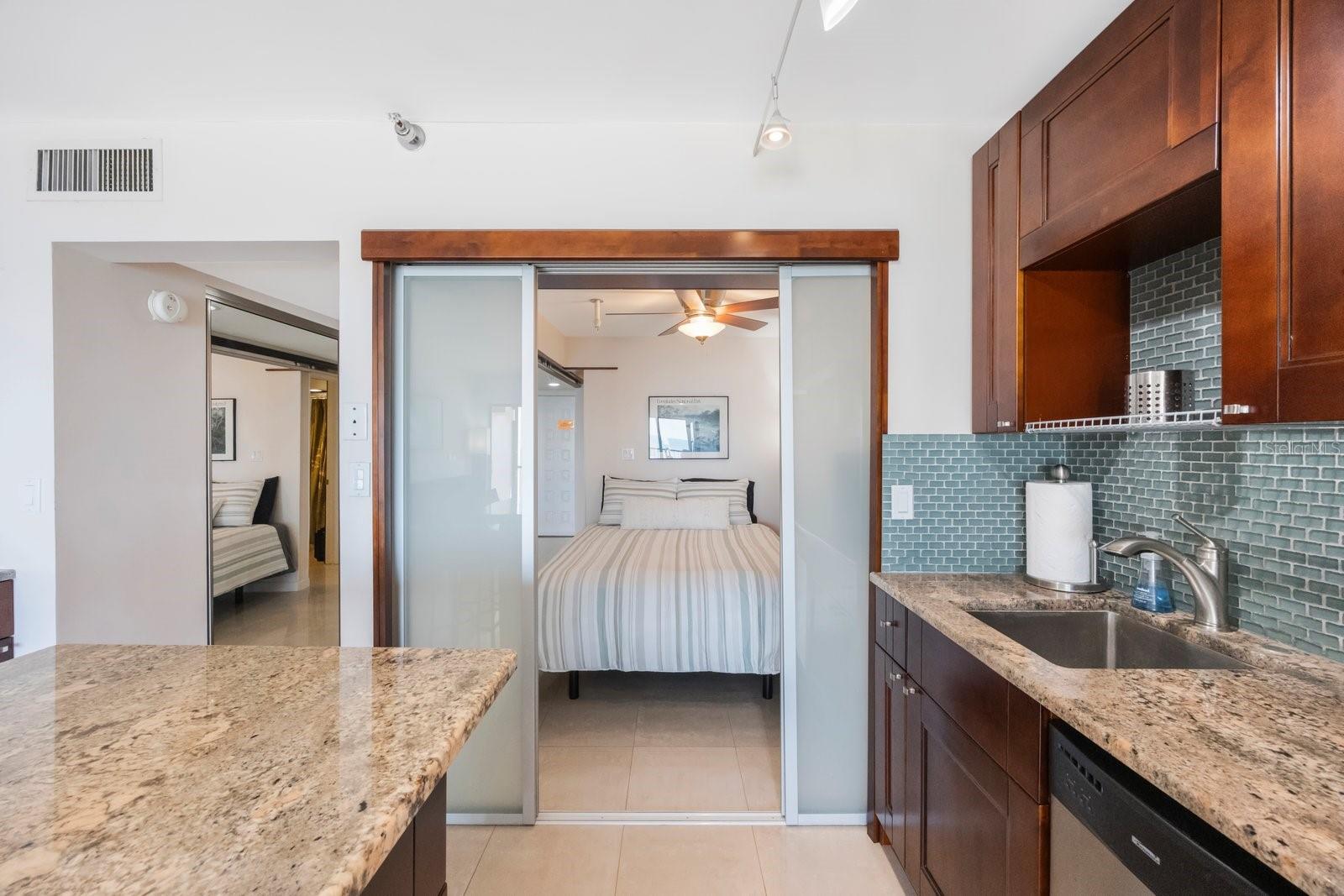 Image 19 of 49 For 14950 Gulf Boulevard 605