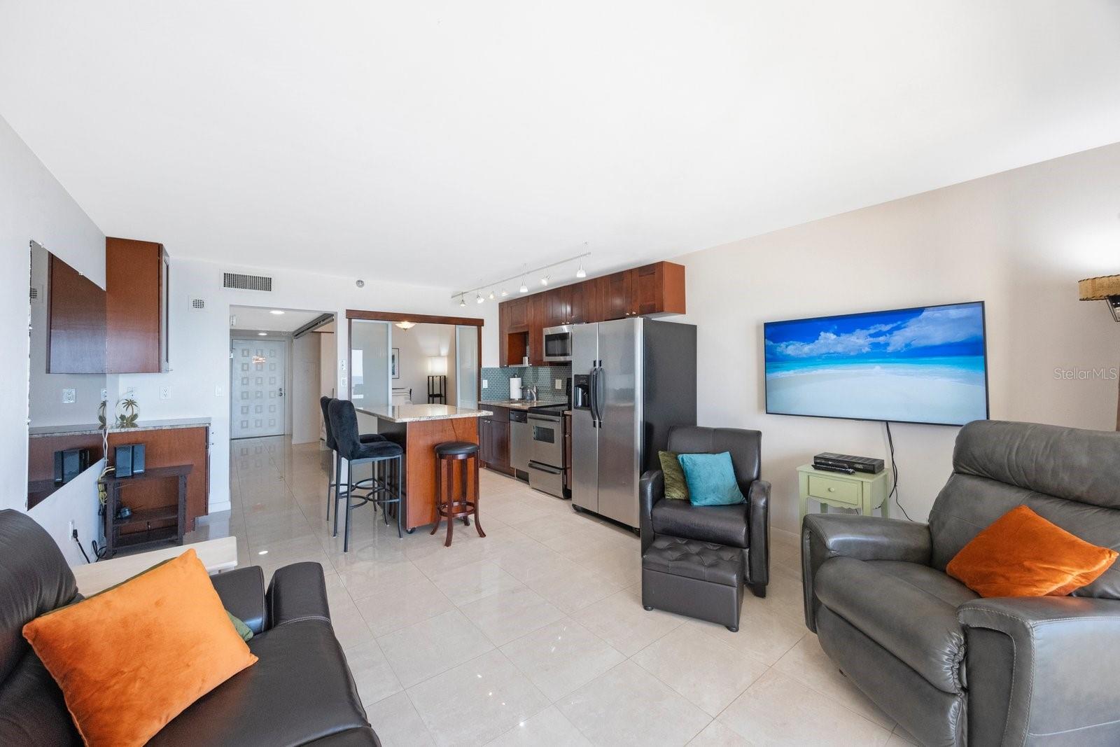 Image 20 of 49 For 14950 Gulf Boulevard 605
