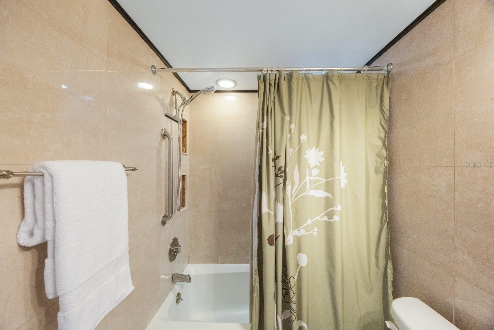 Image 22 of 49 For 14950 Gulf Boulevard 605