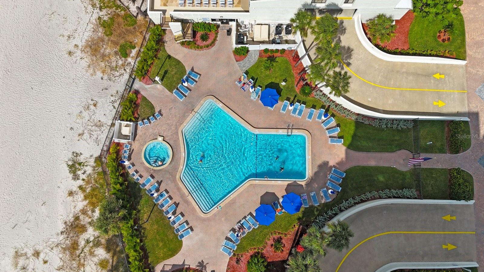 Image 32 of 49 For 14950 Gulf Boulevard 605