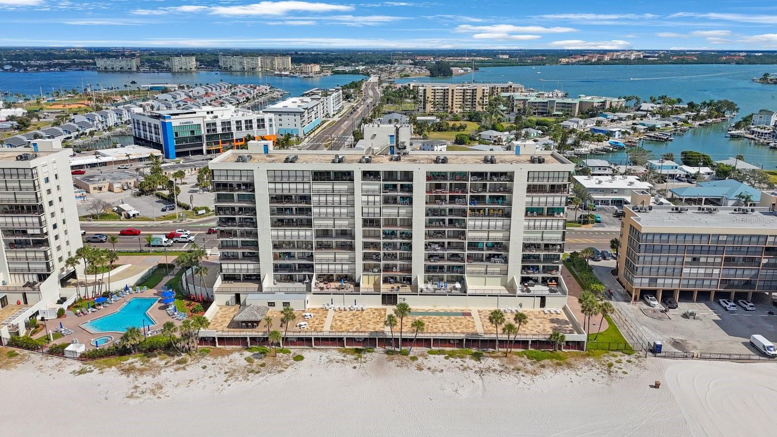 Image 39 of 49 For 14950 Gulf Boulevard 605