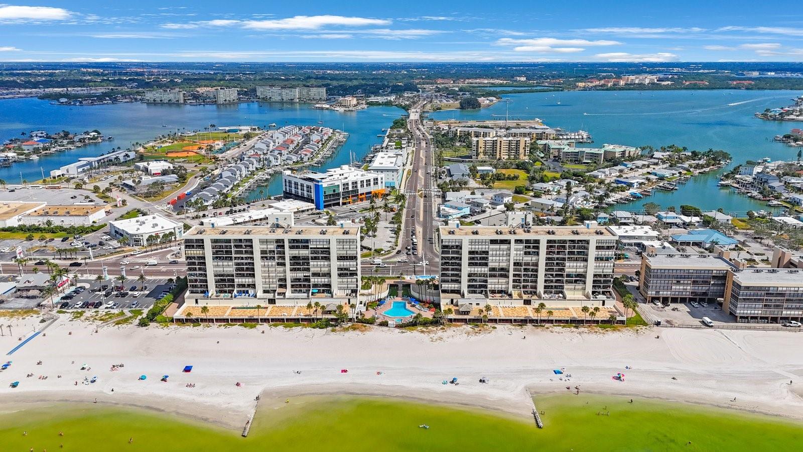 Image 41 of 49 For 14950 Gulf Boulevard 605