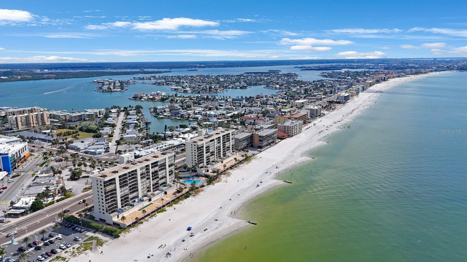 Image 42 of 49 For 14950 Gulf Boulevard 605