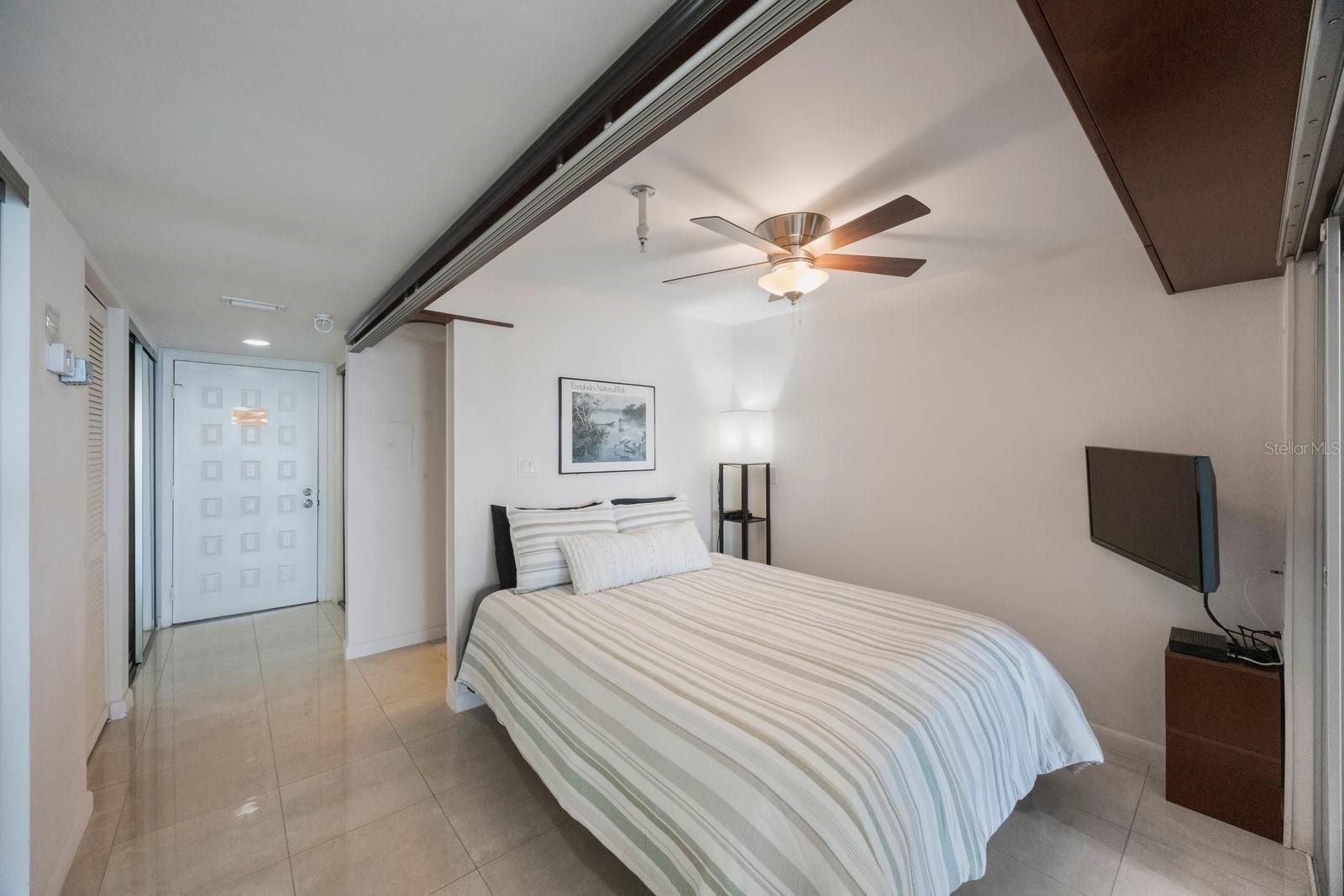 Image 5 of 49 For 14950 Gulf Boulevard 605