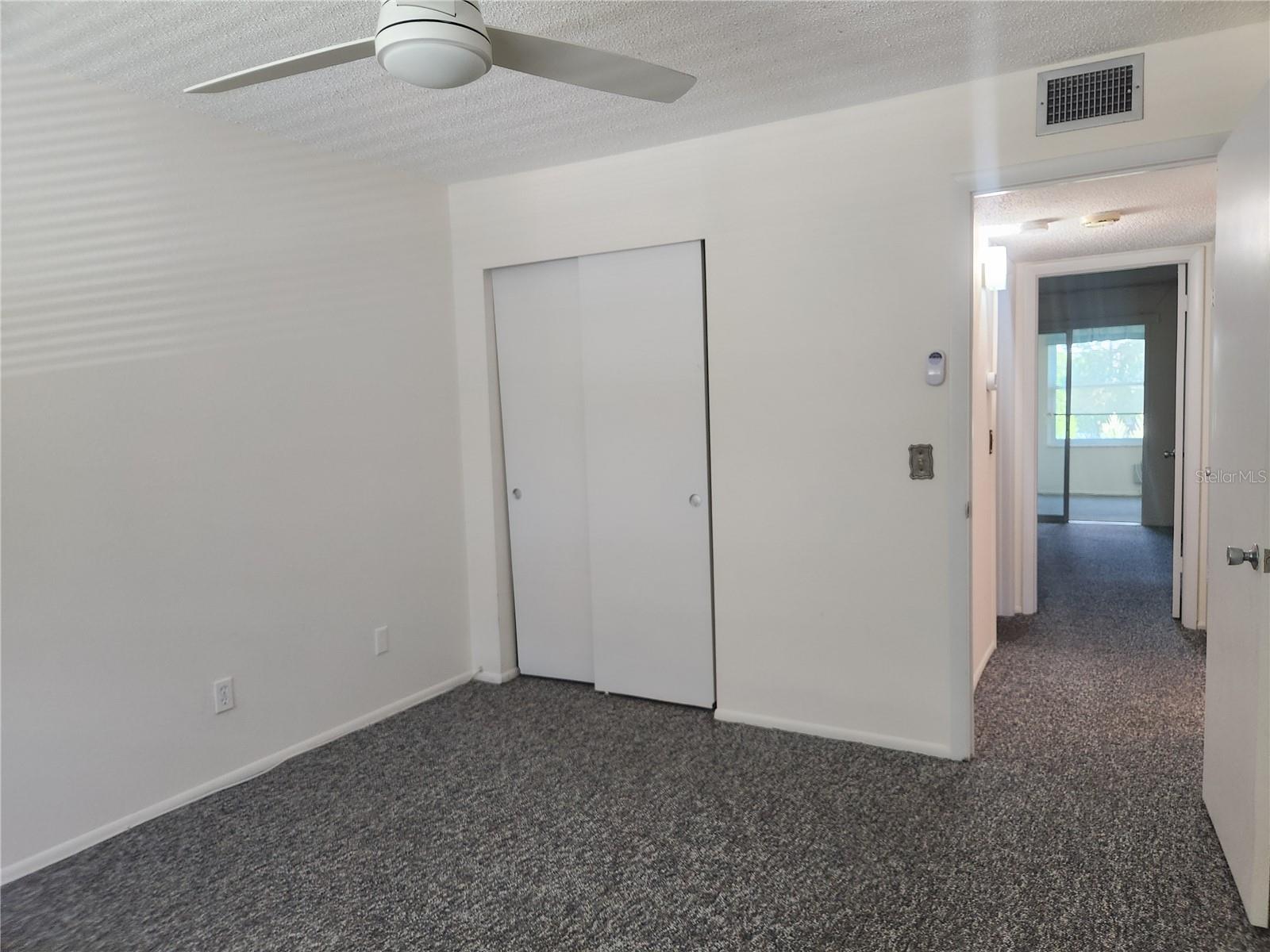 Image 12 of 26 For 2358 Ecuadorian Way 40
