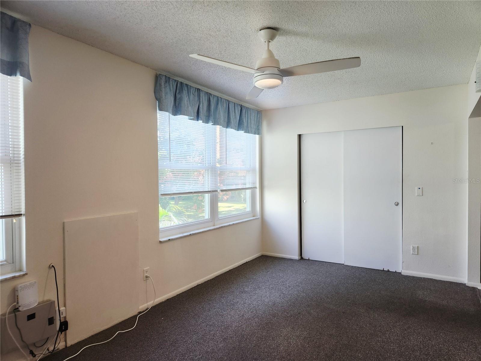 Image 15 of 26 For 2358 Ecuadorian Way 40