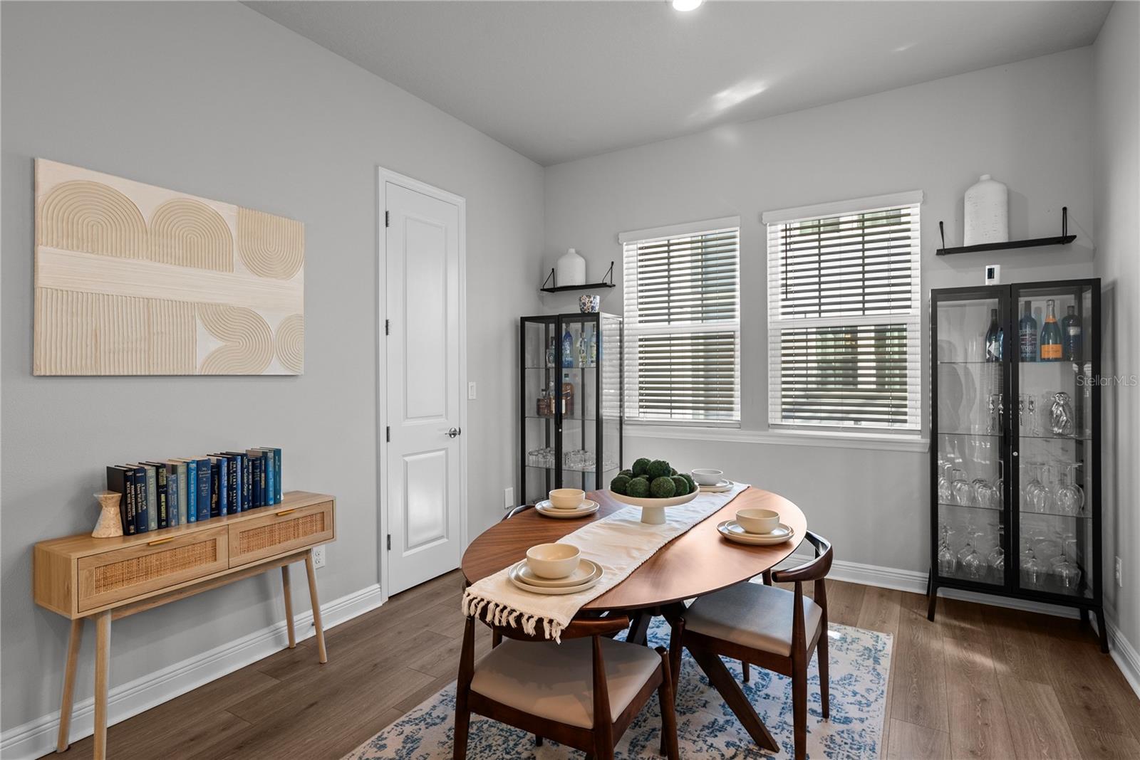 Image 20 of 41 For 203 Tampania Avenue 1