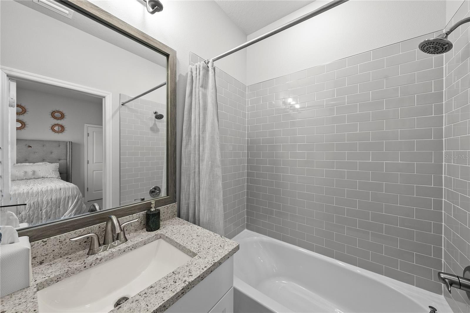 Image 33 of 41 For 203 Tampania Avenue 1