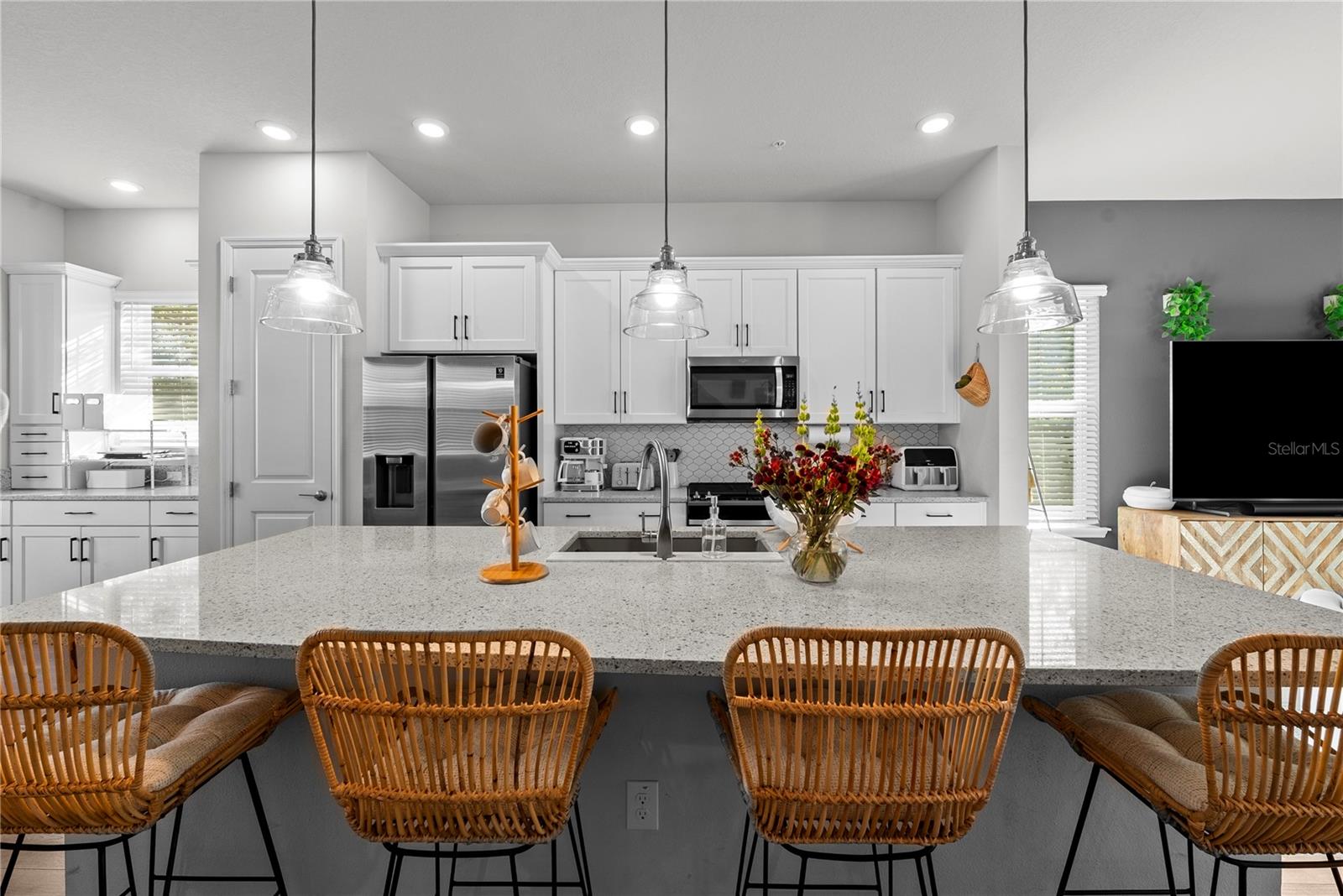 Image 5 of 41 For 203 Tampania Avenue 1