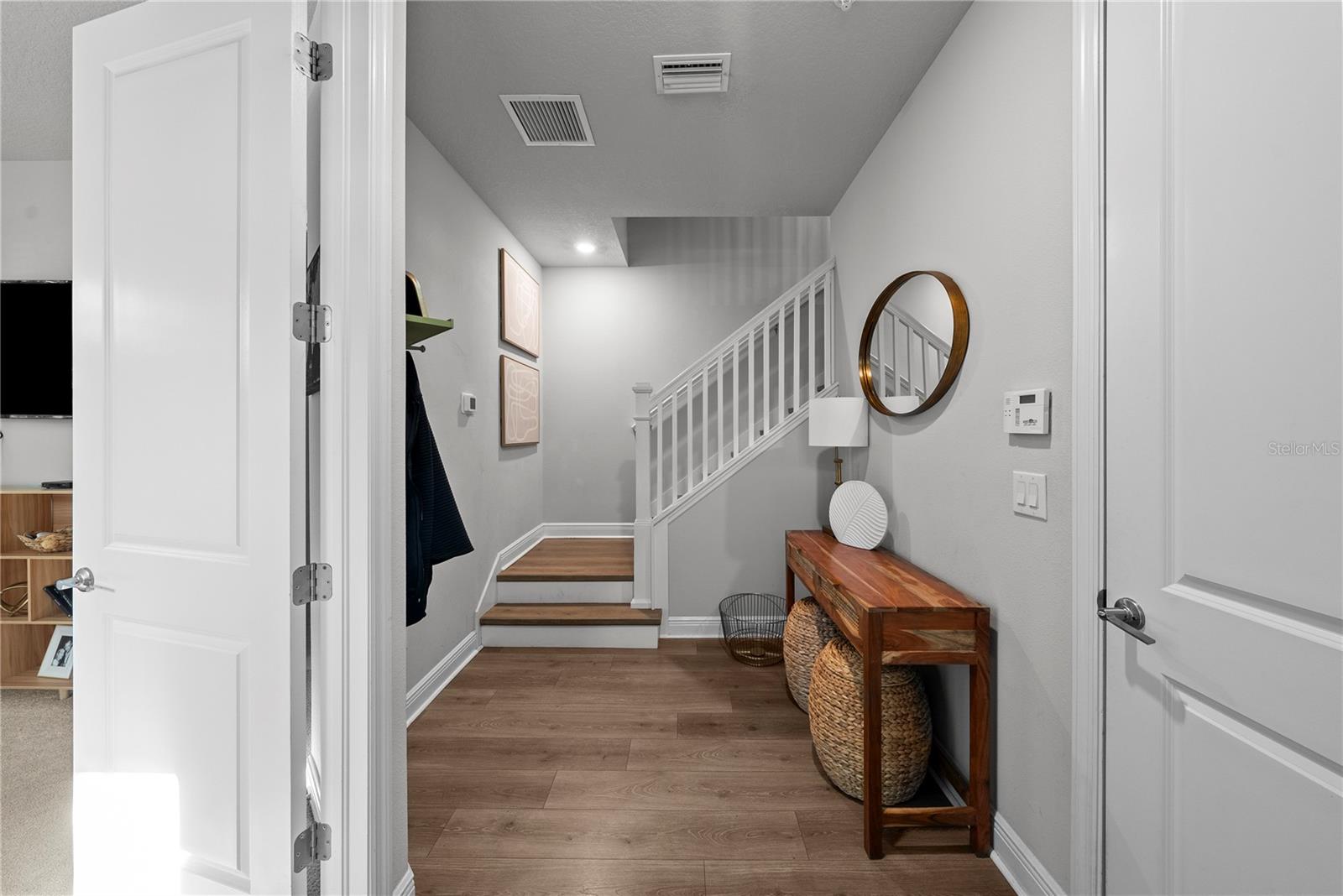 Image 8 of 41 For 203 Tampania Avenue 1