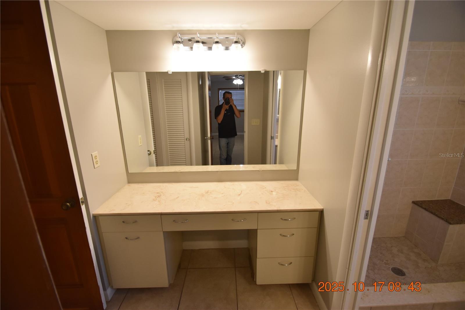 Image 34 of 62 For 4006 Leona Street