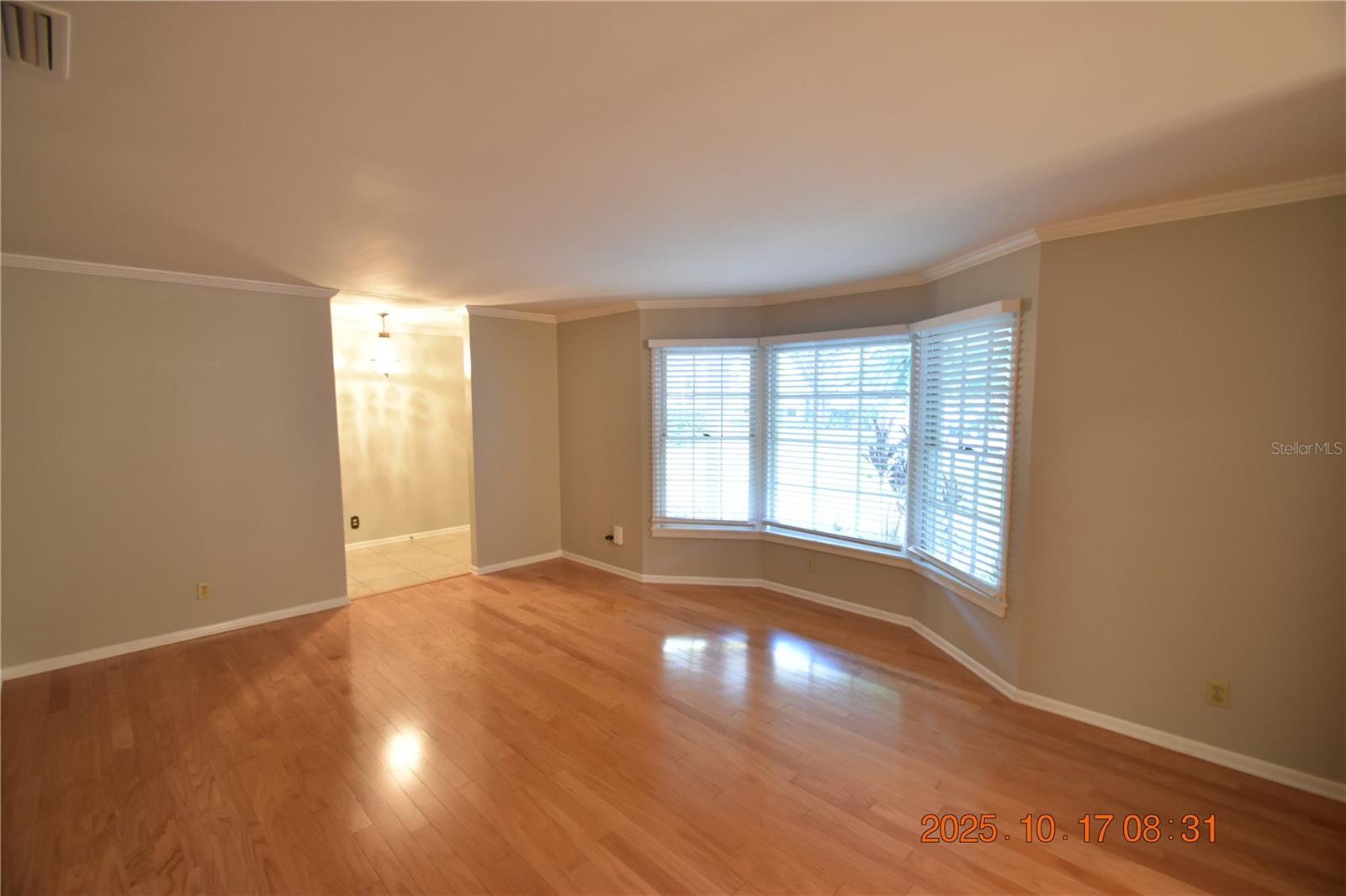 Image 4 of 62 For 4006 Leona Street