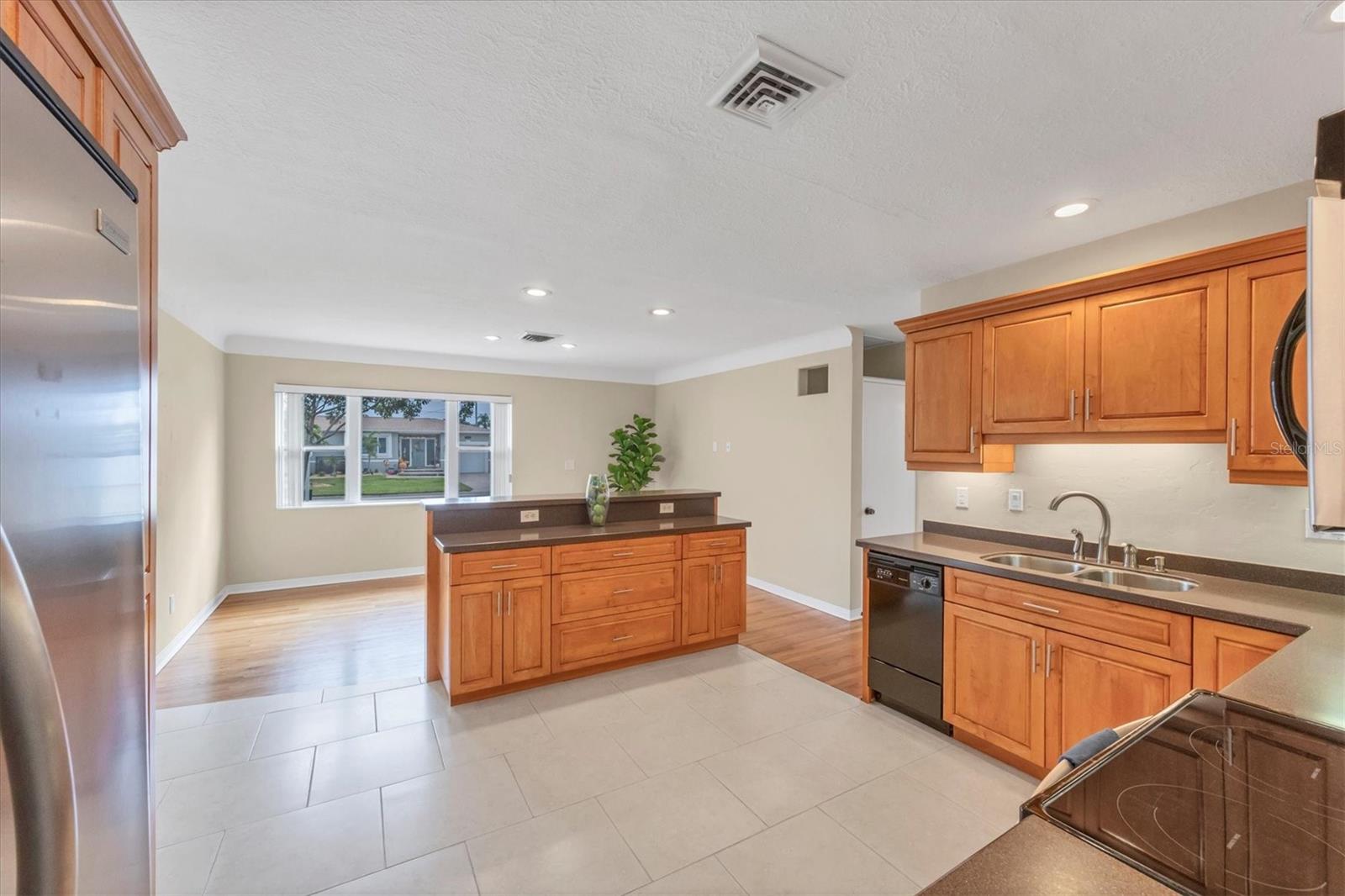 Image 18 of 43 For 2736 45th Way N