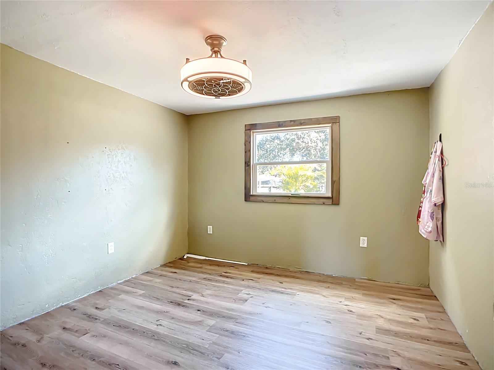 Image 16 of 33 For 4208 3rd Avenue Boulevard E