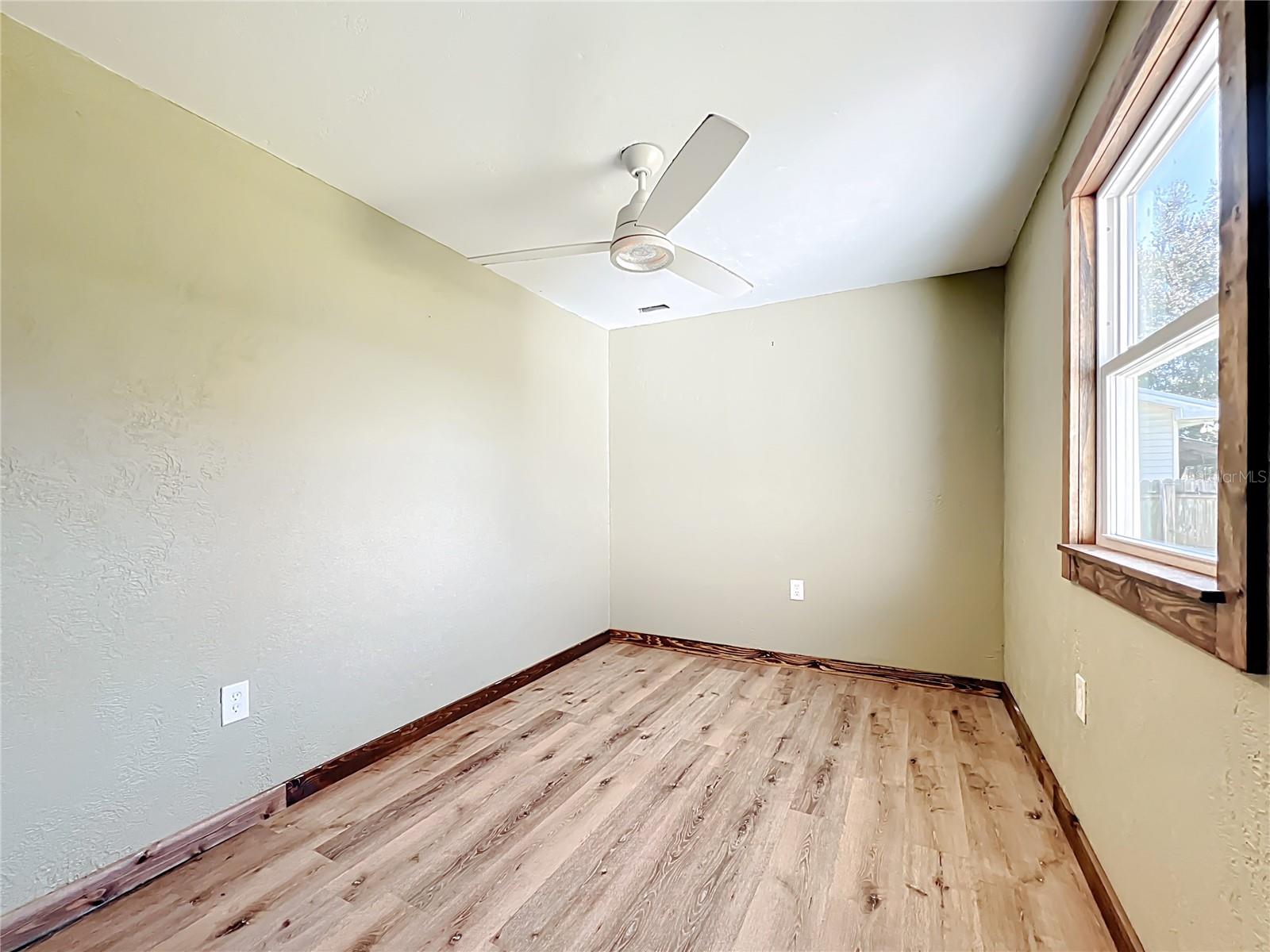 Image 20 of 33 For 4208 3rd Avenue Boulevard E