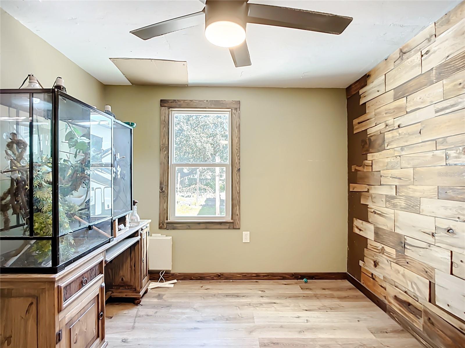 Image 6 of 33 For 4208 3rd Avenue Boulevard E