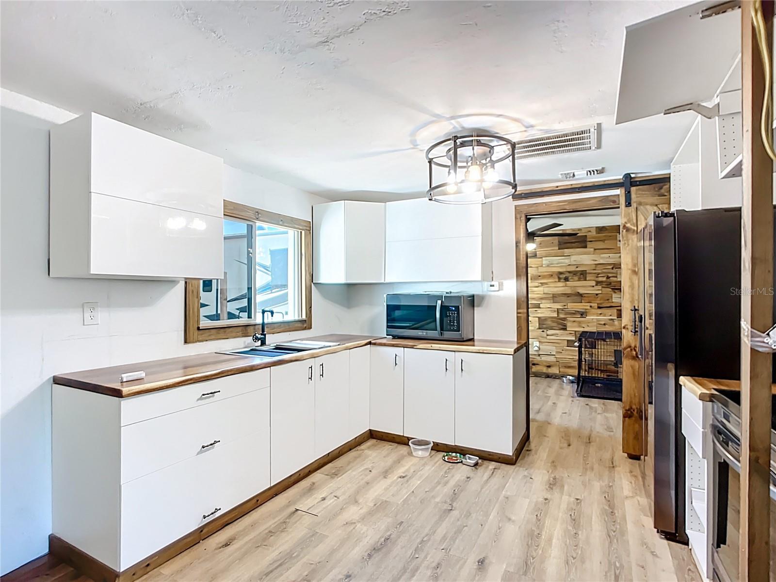 Image 8 of 33 For 4208 3rd Avenue Boulevard E