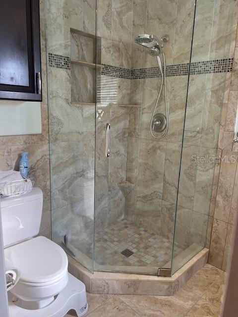 Image 17 of 37 For 13801 87th Avenue