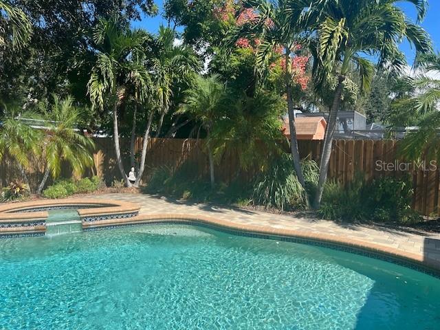 Image 4 of 37 For 13801 87th Avenue