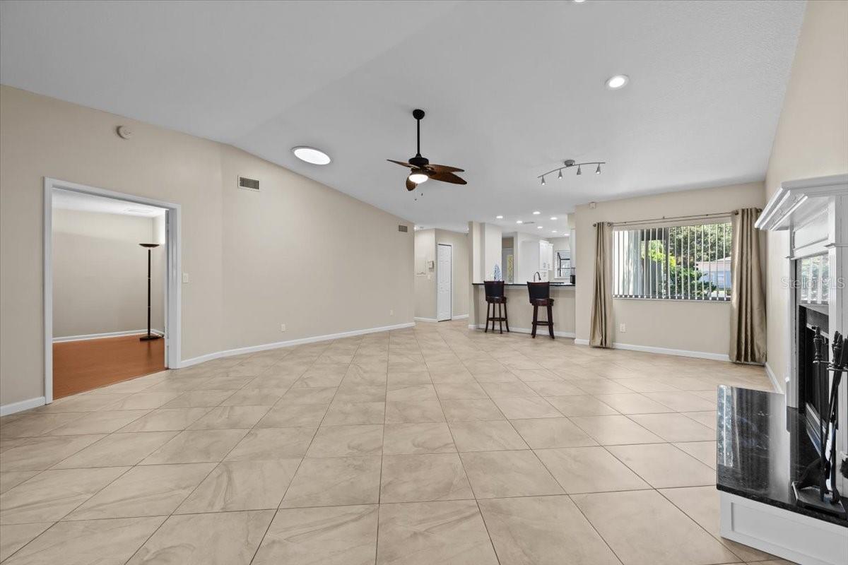 Image 11 of 42 For 1994 Whitney Way