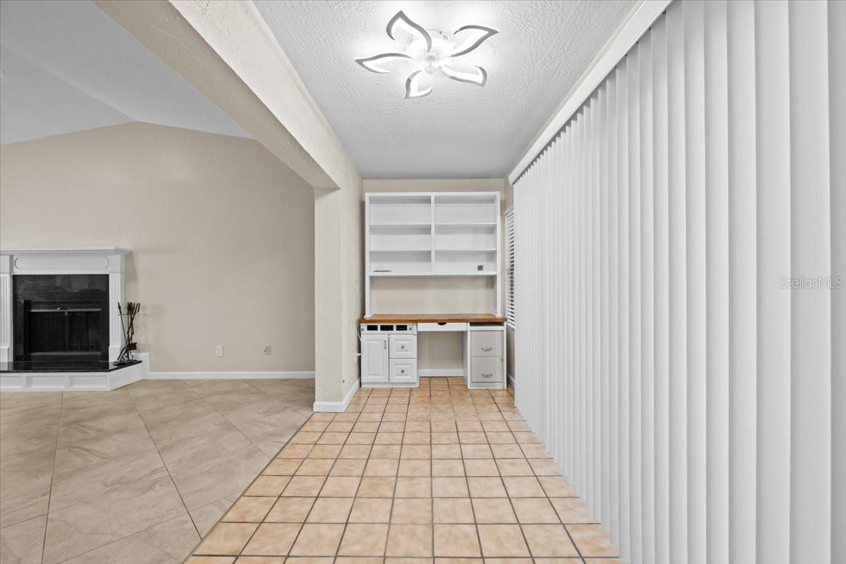 Image 13 of 42 For 1994 Whitney Way