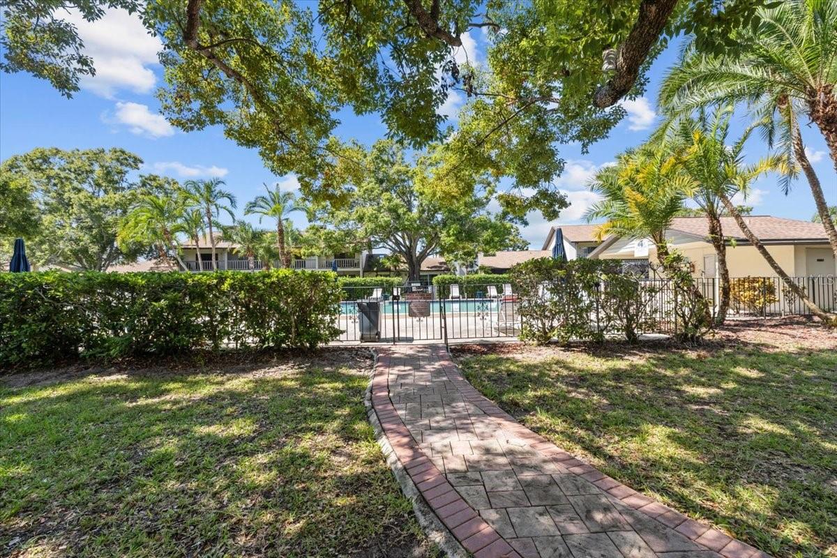 Image 34 of 42 For 1994 Whitney Way