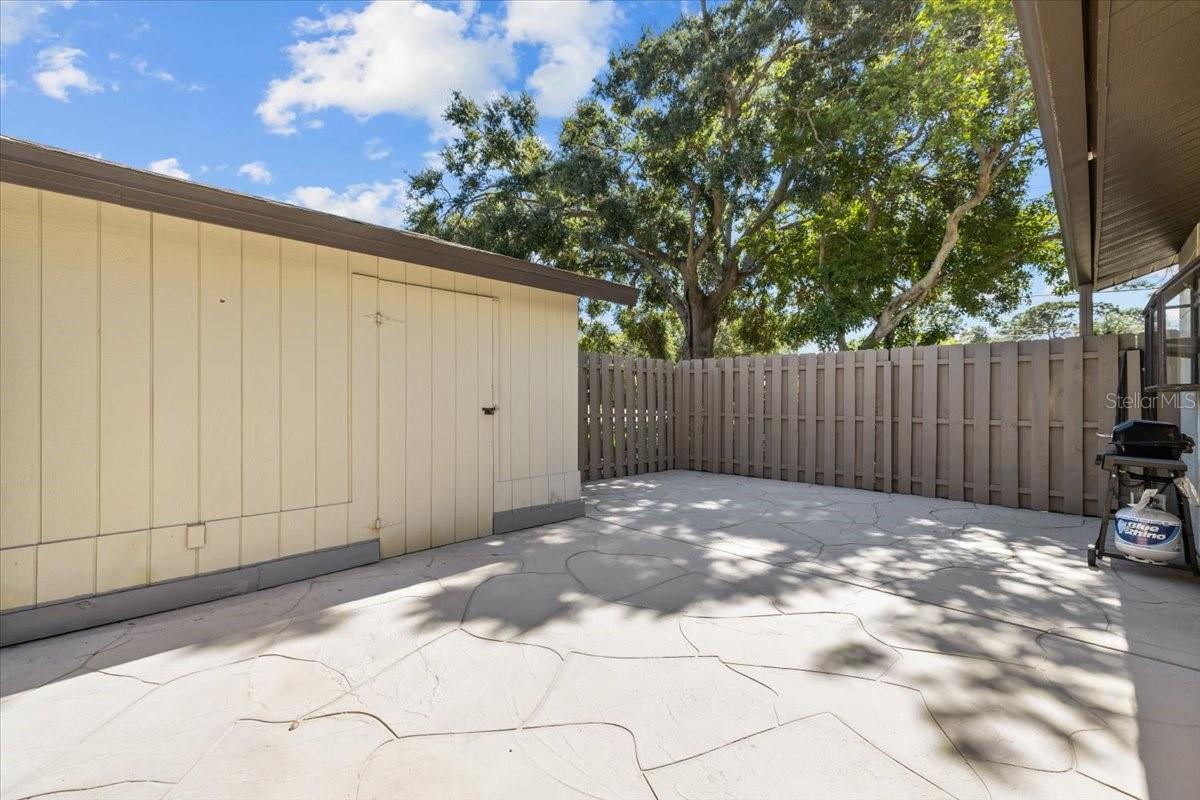 Image 41 of 42 For 1994 Whitney Way