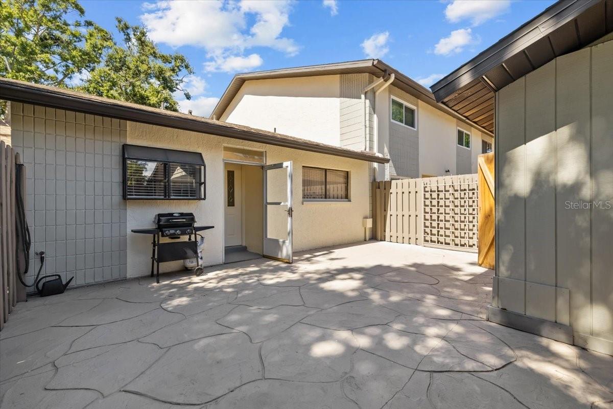 Image 5 of 42 For 1994 Whitney Way