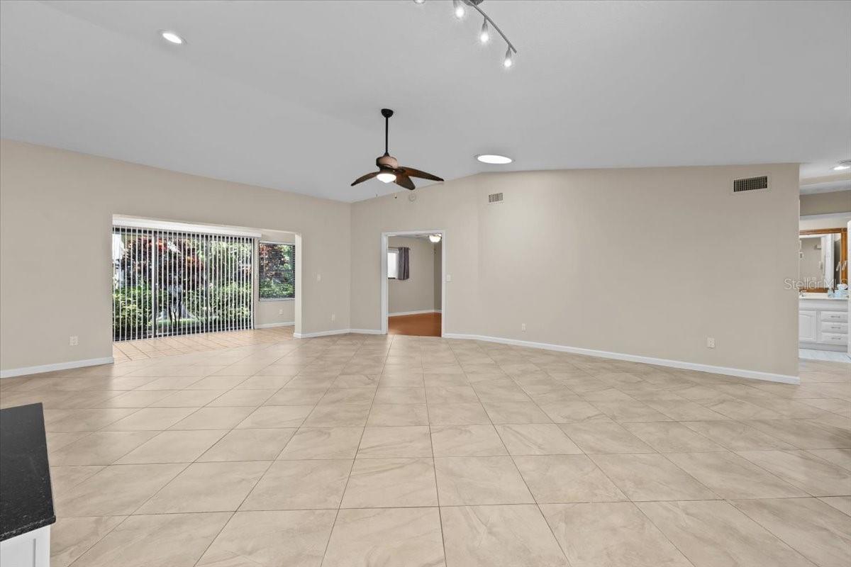 Image 9 of 42 For 1994 Whitney Way