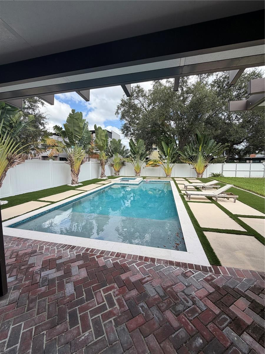 Image 22 of 26 For 103 Frances Avenue