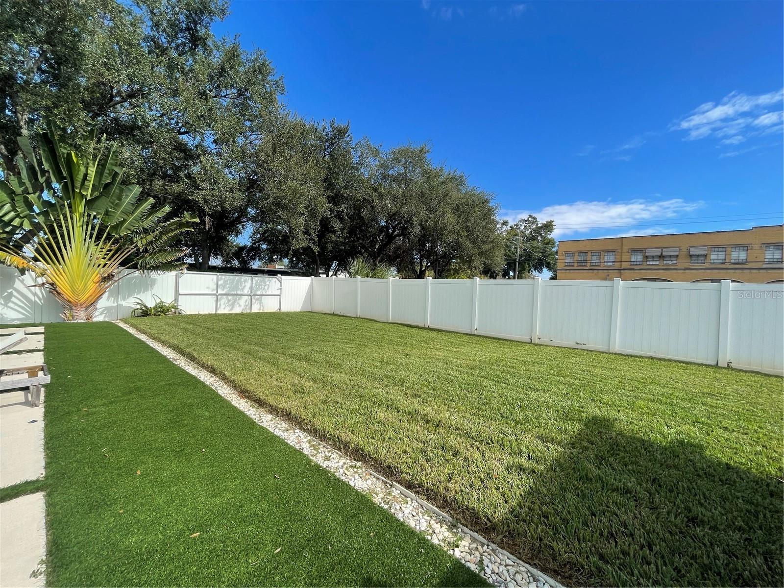 Image 26 of 26 For 103 Frances Avenue