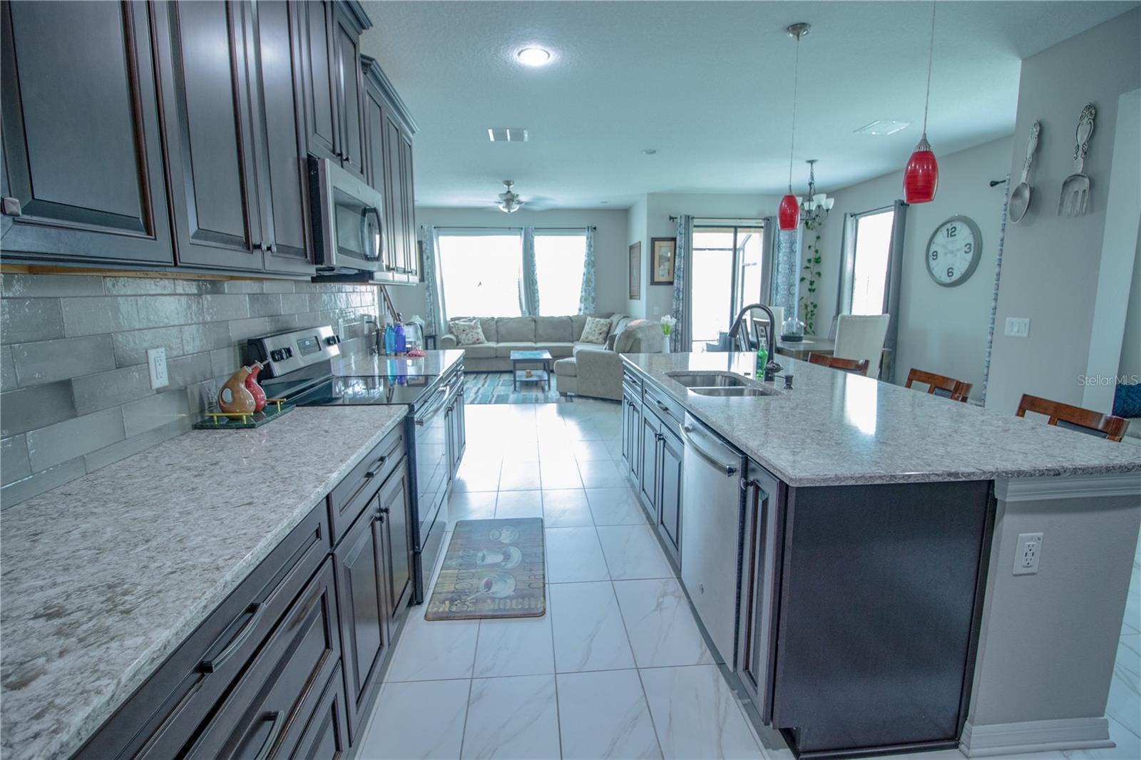 Image 5 of 21 For 18916 Beautyberry Ct