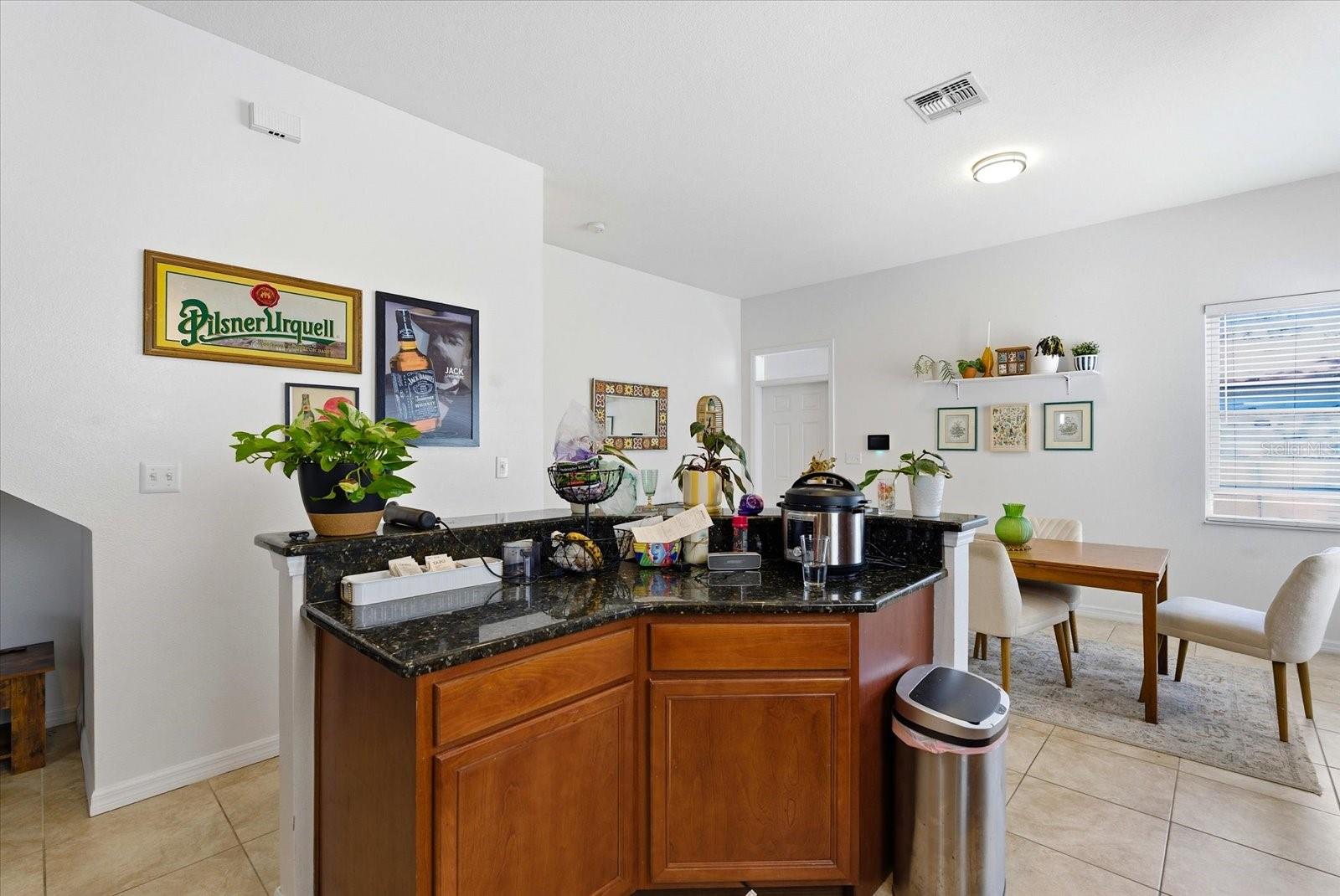 Image 11 of 26 For 1808 Columbus Drive 2