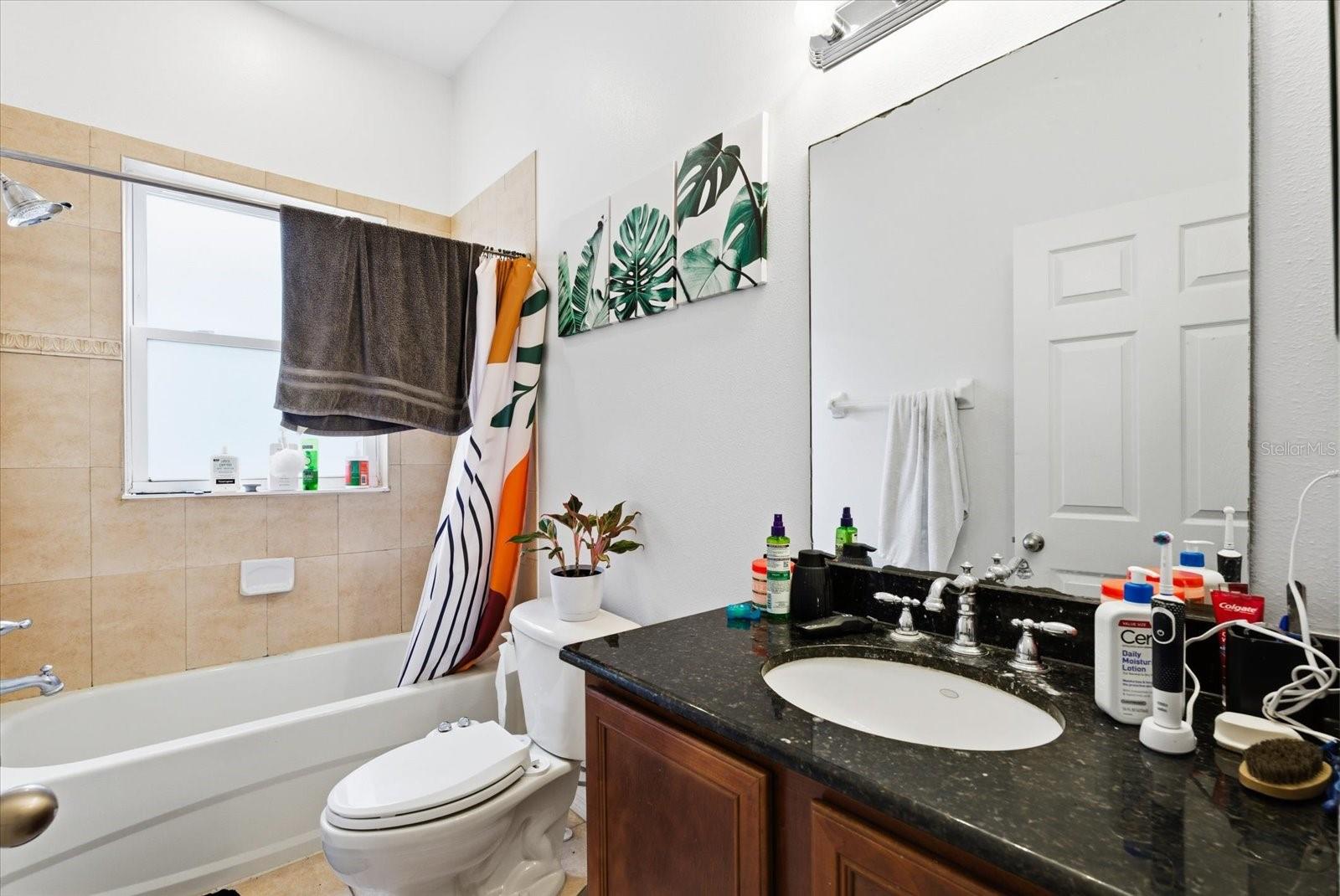 Image 23 of 26 For 1808 Columbus Drive 2