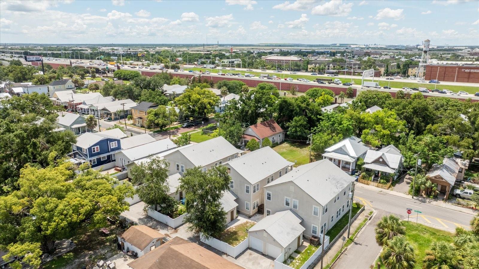 Image 38 of 52 For 1808 Columbus Drive 3