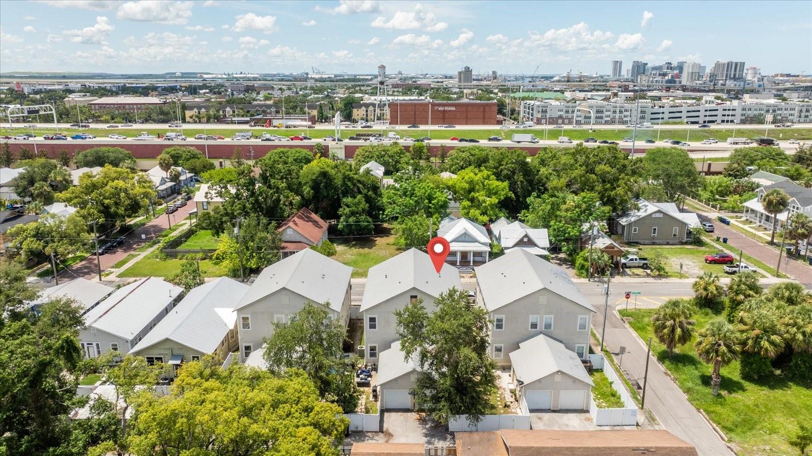 Image 39 of 52 For 1808 Columbus Drive 3