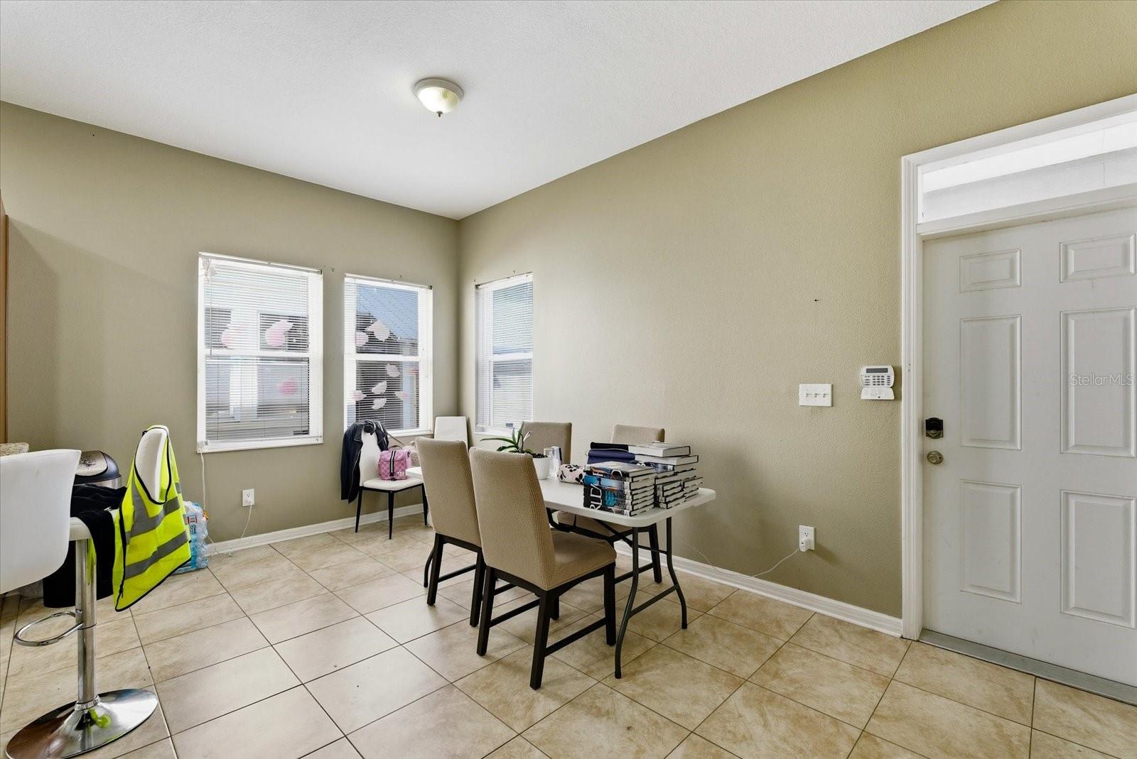 Image 10 of 24 For 1808 Columbus Drive 5