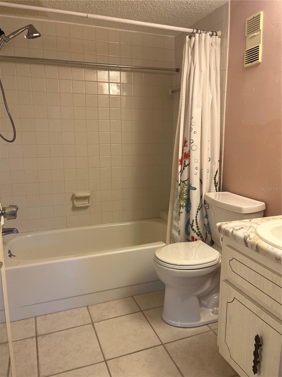 Image 27 of 52 For 840 Virginia Street 108